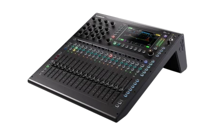 Allen & Heath Qu-5 digital mixer with touchscreen display and channel faders front panel