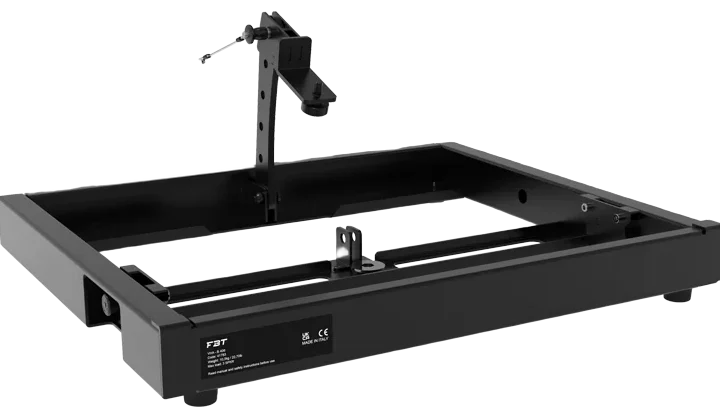 FBT Vertus HA 406 column array protective carrying bag showing construction and handle details