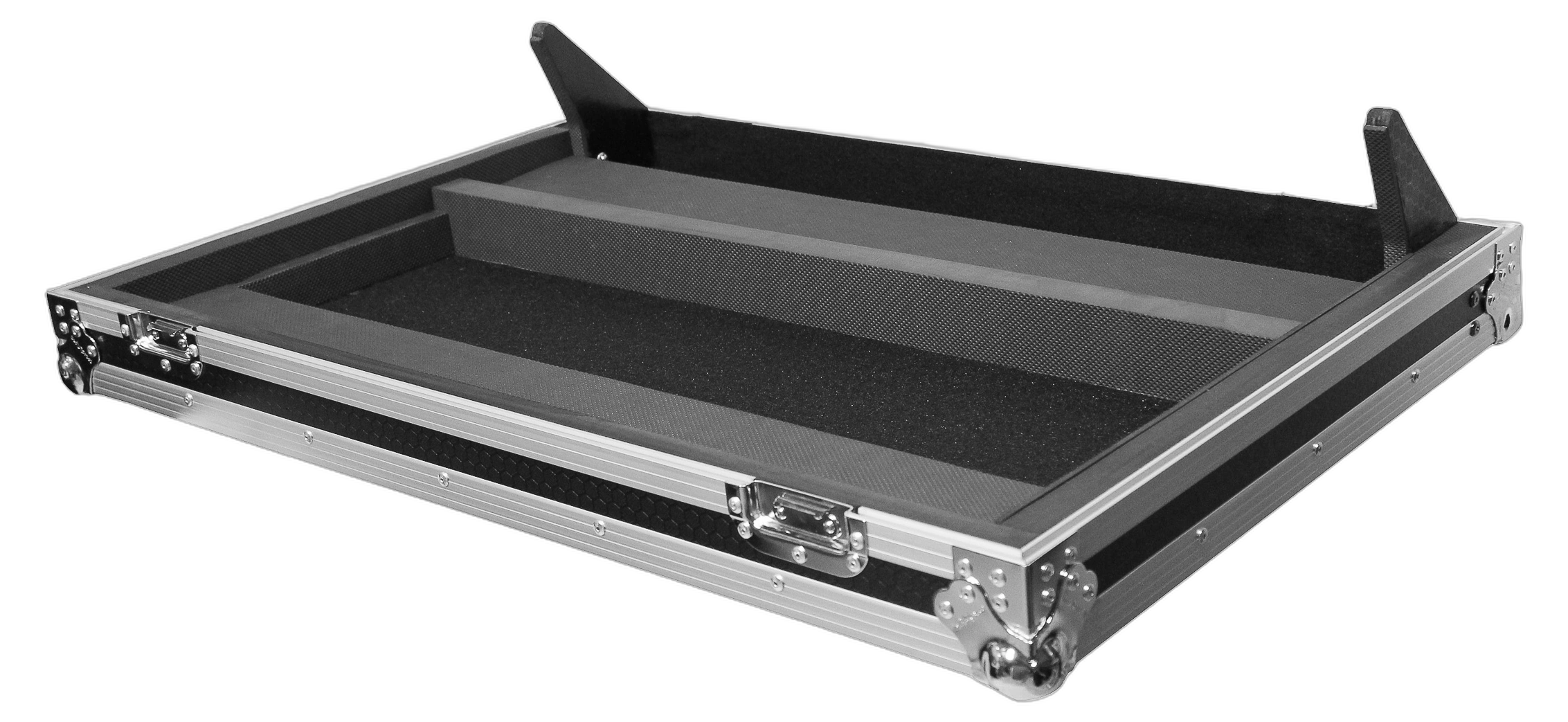 ProX ATA Flight Case Allen Heath QU-32 Mixer ProX ATA digital audio mixer flight case for Allen & Heath QU-32 console with low profile wheels
