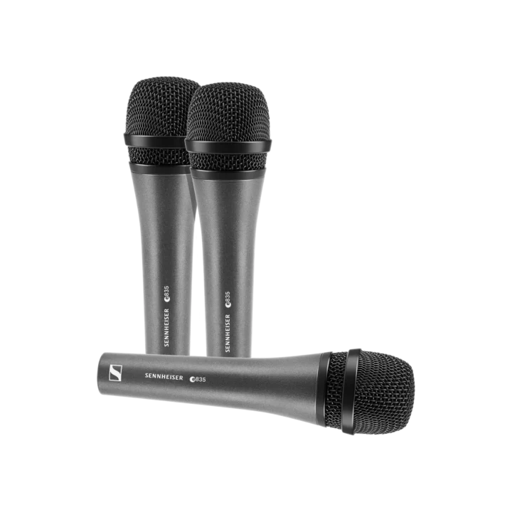 Sennheiser e 835 cardioid dynamic vocal microphones three-pack front view