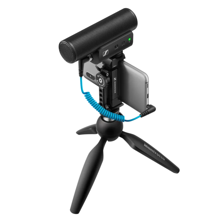 Sennheiser MKE 400 Mobile Kit compact camera microphone with accessories and windscreen