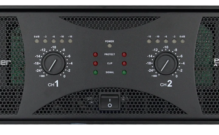 Sound Barrier PCS6000 two-channel 4200W analog power amplifier front view with controls and indicators