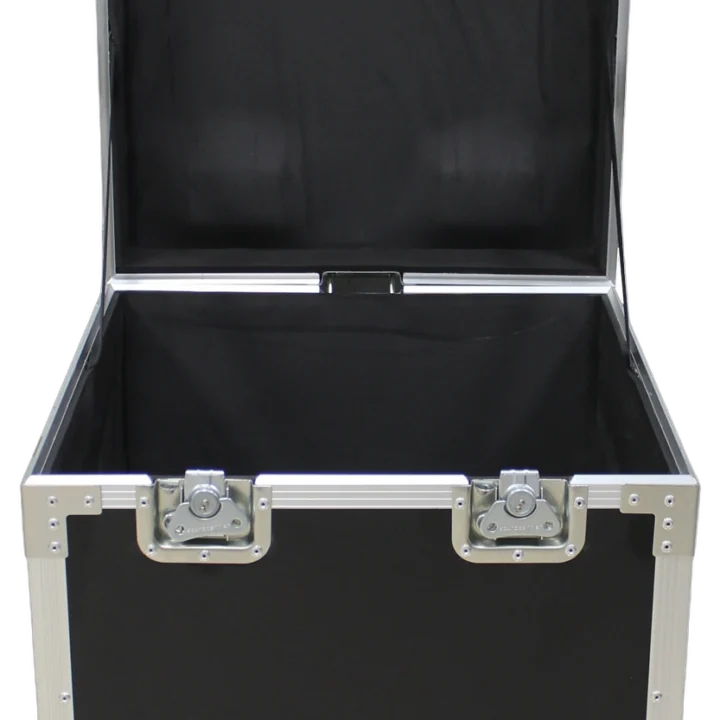 Sound Barrier compact universal road case with cable packer storage compartment detail view