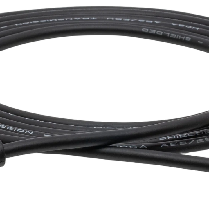 Hosa EBU-005 AES/EBU digital audio cable with XLR connectors, 5-foot length