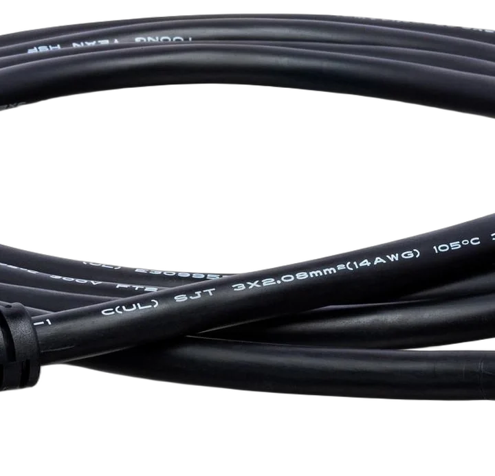 Hosa PWL-403 3-foot power extension cord with IEC C14 male and C13 female connectors