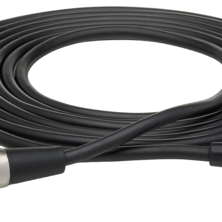 Hosa XRR-101.5 balanced XLR interconnect cable with female to right-angle male connectors