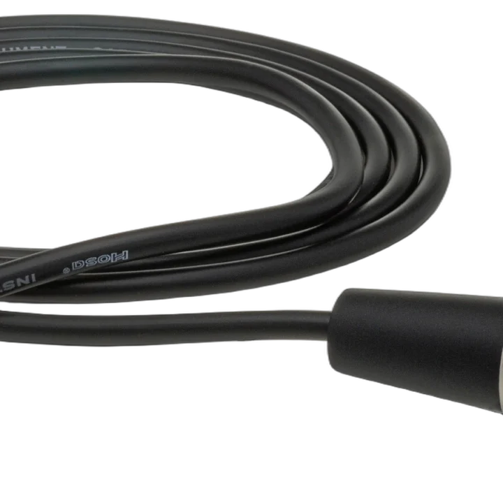 Hosa XVM-305M camcorder microphone cable with right-angle 3.5mm TS connector and XLR male end